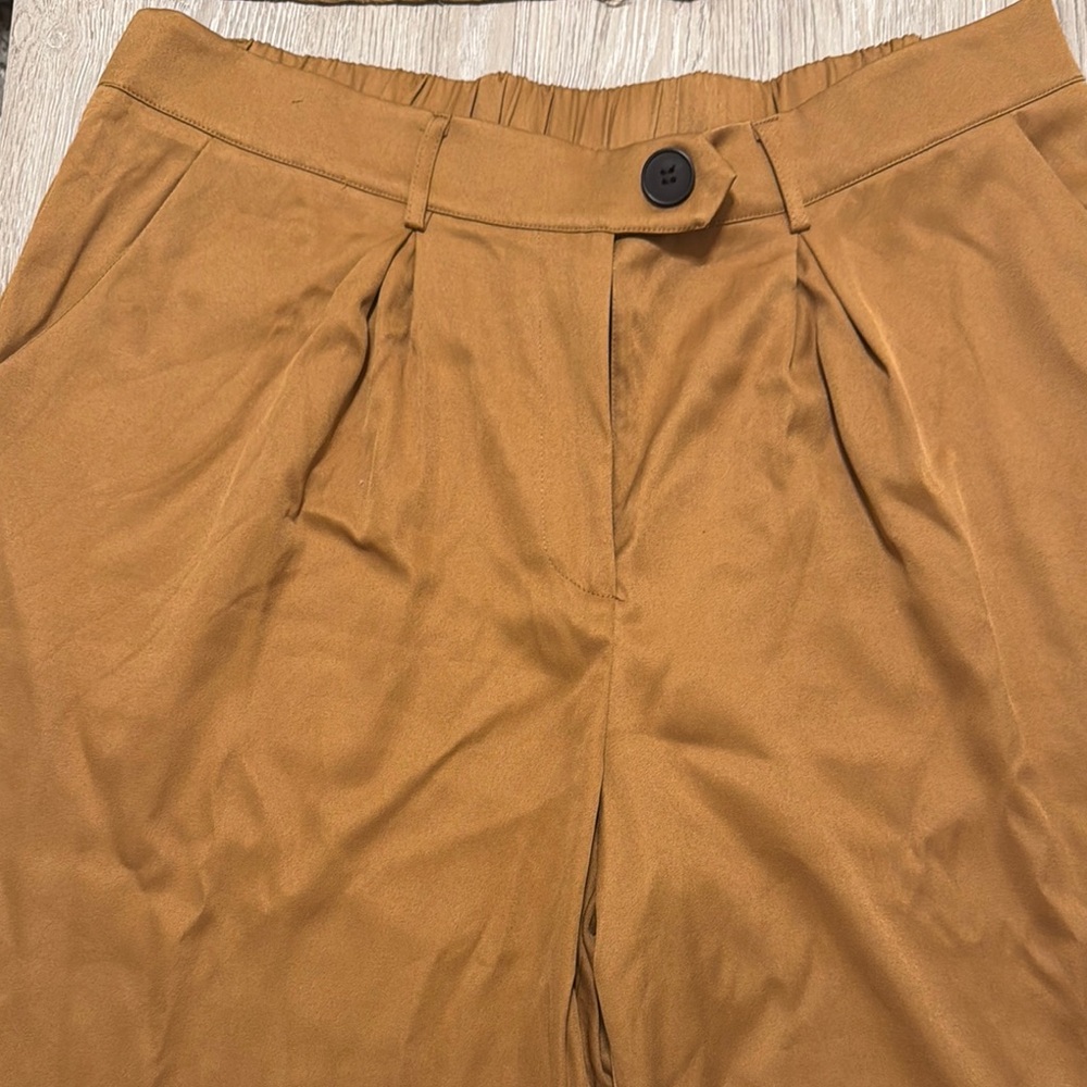 Stylish Tan Pleated Trousers